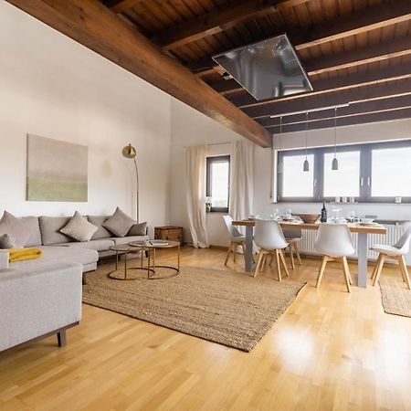 Penthouse Weitblick Mit Berg Und Seesicht Кресброн Экстерьер фото